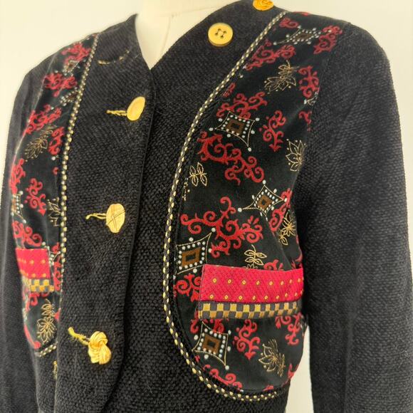 VINTAGE BLACK VELVETY JACKET WITH GOLD BUTTONS AND PAISLEY - Picture 4 of 7